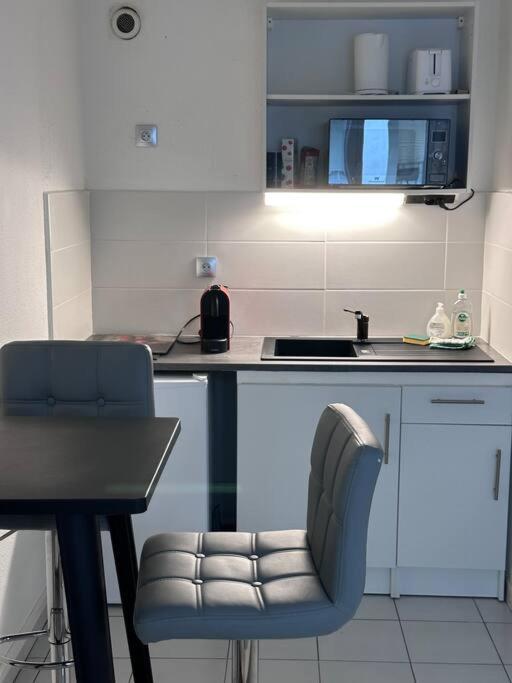 Studio Gare St Roch Avec Box De Garage Apartment มงต์เปอลิเยร์ ภายนอก รูปภาพ